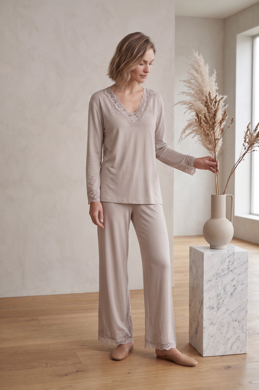 PJ71 Bracelet Sleeve Lace Trim Lounge Set