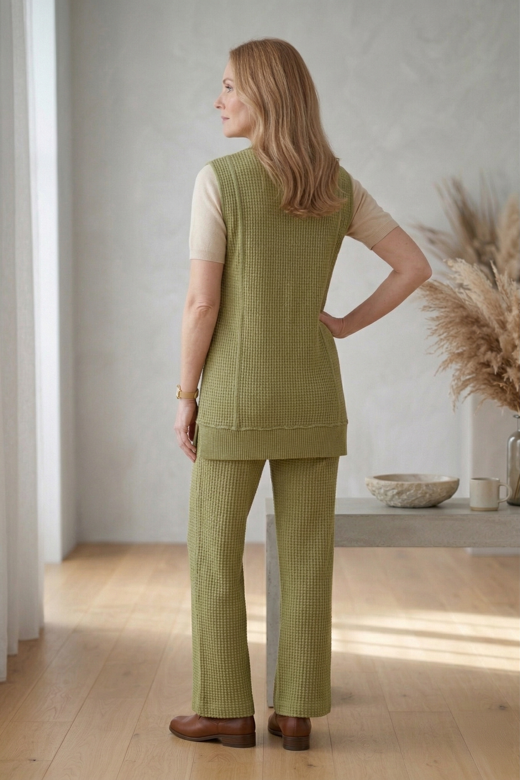 Wild Palms Style #7763: Women's Textured Fall Vest with Pockets