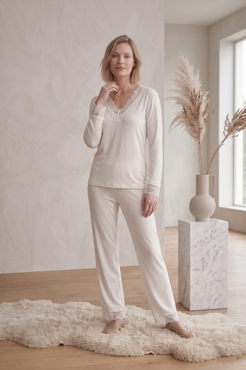 PJ71 Bracelet Sleeve Lace Trim Lounge Set