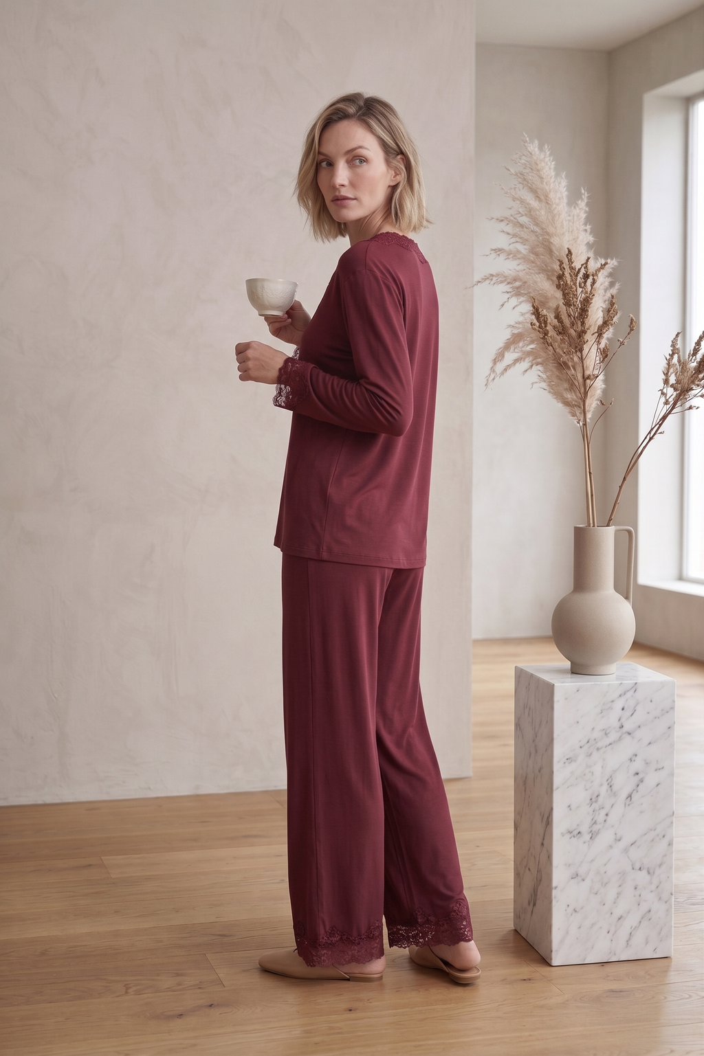 PJ71 Bracelet Sleeve Lace Trim Lounge Set