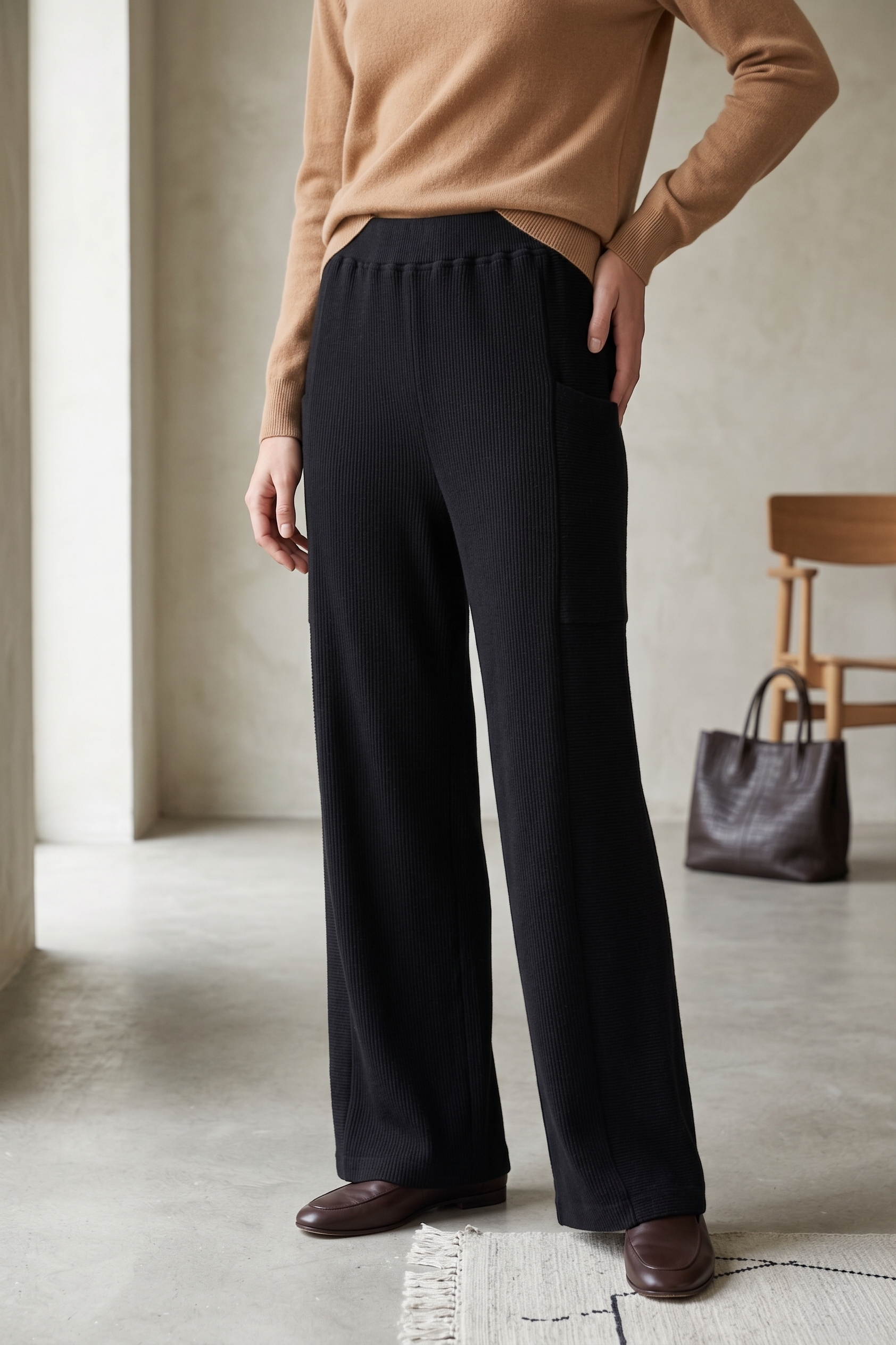 W07 | Luxe Rib-Panel Wide-Leg Waffle Knit Pants